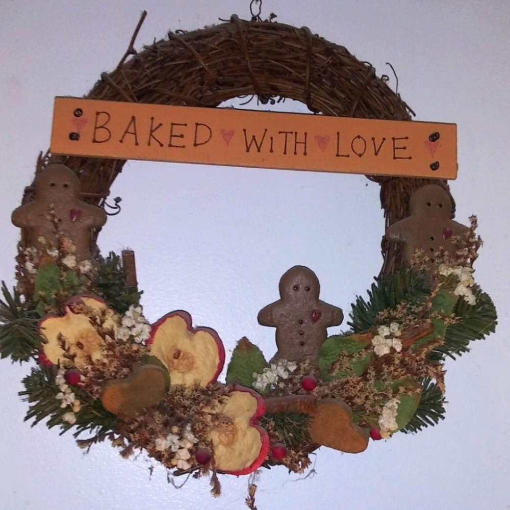 Gingerbread man wreath baked with love 12" adorable with apples
